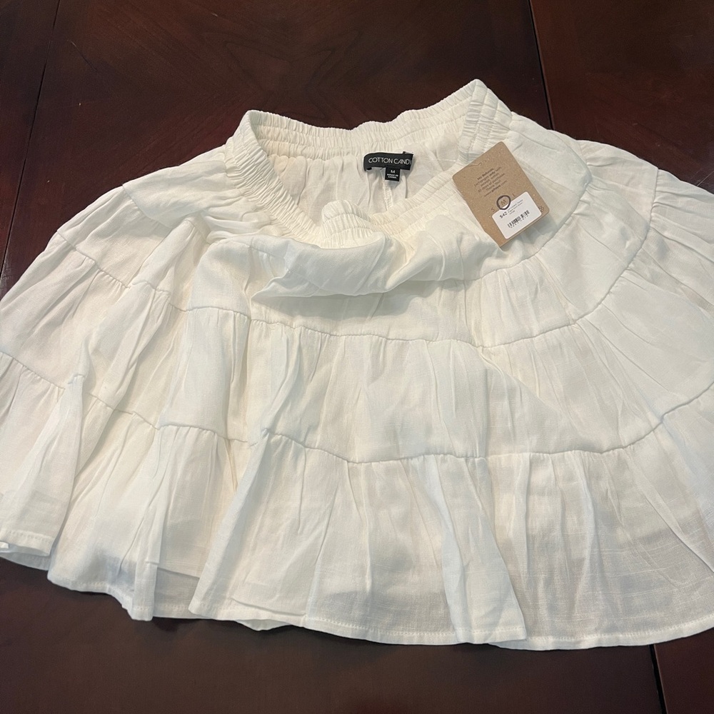 Womens M ivory skirt from Pattaya. New with tags. Rayon/poly blend.